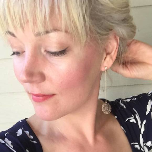 Meet your Posher, Christina - Picture 1 of 1